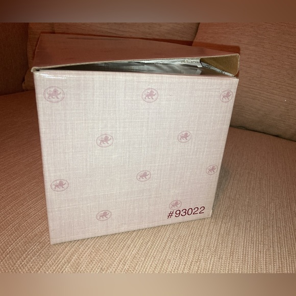 NEW “SYLVESTER'S SURPRISE ” #93022 ASHTON-DRAKE - ORIGINAL BOX &  COA - Picture 15 of 17